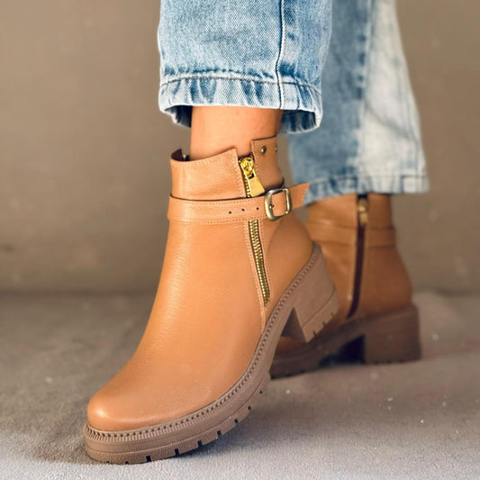 Botín Macarena en cierre de cuero,